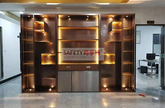 不銹鋼酒柜款式多樣，美觀時尚，經久耐用