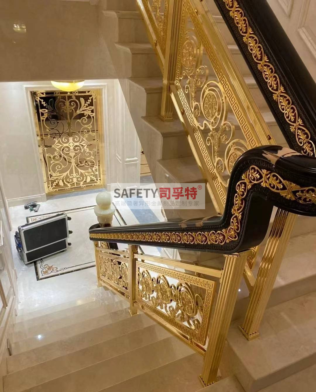 輕奢簡約銅藝雕刻樓梯扶手，增添生活質(zhì)感的藝術(shù)品[司孚特銅藝欄桿](圖2)