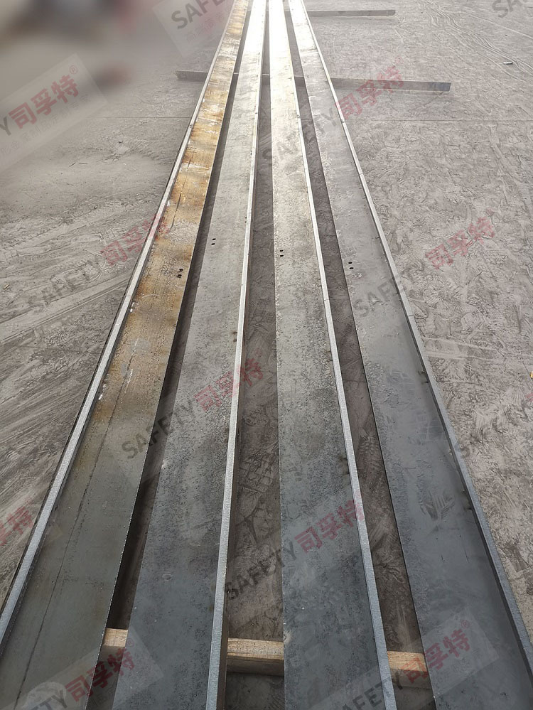 防火幕墻型材該怎么選擇 長(zhǎng)期以來，建筑物的火災(zāi)時(shí)常發(fā)生，建筑物防火一直都是設(shè)計(jì)師注重的要點(diǎn)，特別是外裝飾幕墻防火，關(guān)乎著逃生，阻止火勢(shì)蔓的重要防線。防火幕墻也隨之應(yīng)運(yùn)而生。那么，防火幕墻的最重要部分—(圖6)